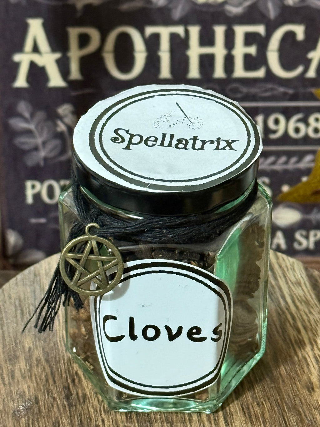 Cloves - Large Jar