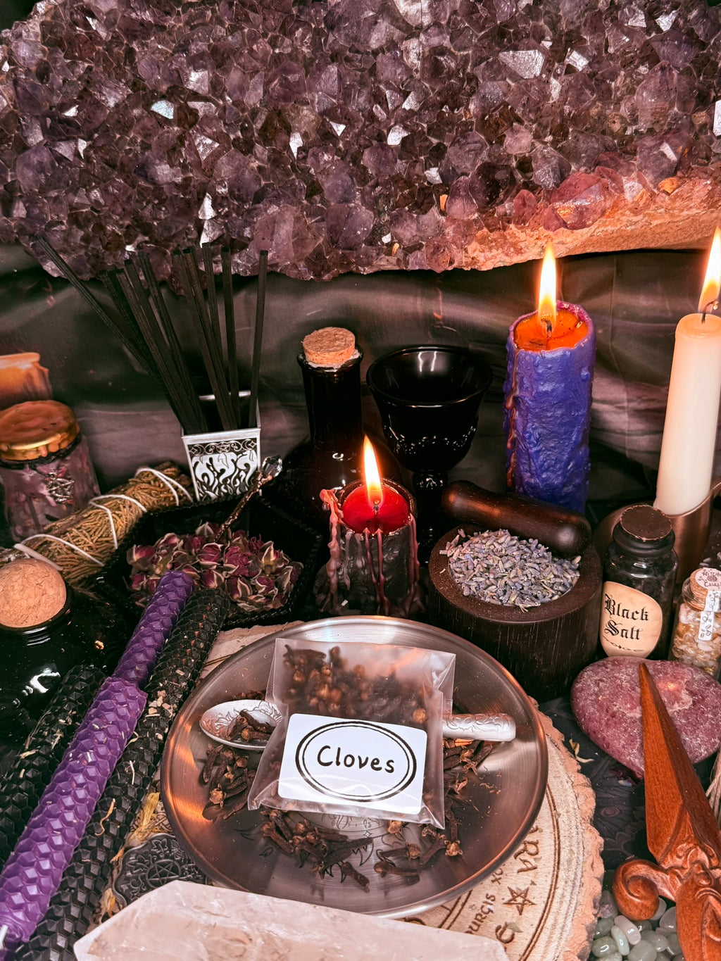 Cloves - Small Pouch